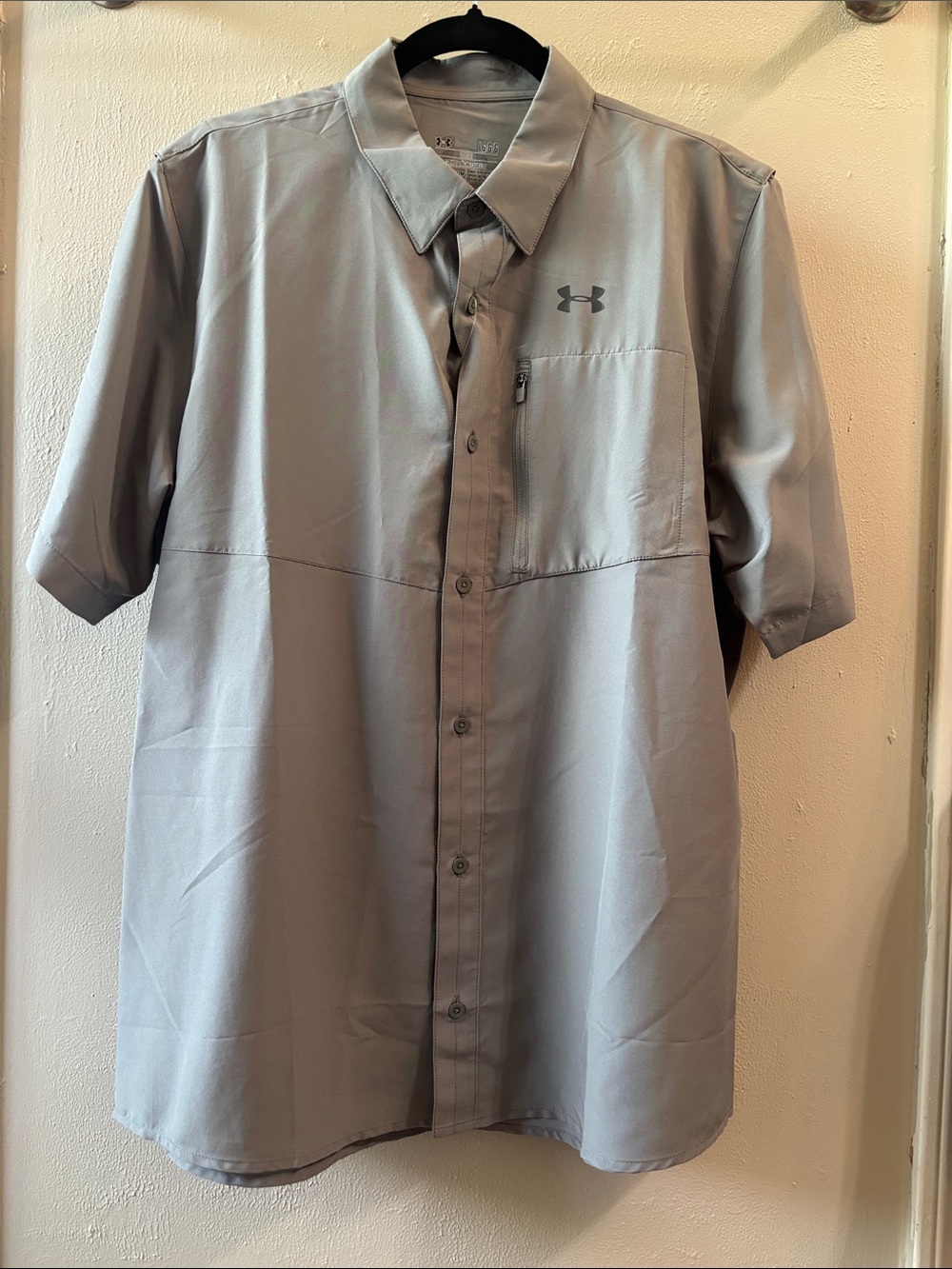 Under Armour Men's Short-Sleeve Button-Up Shirt in Light Gray.